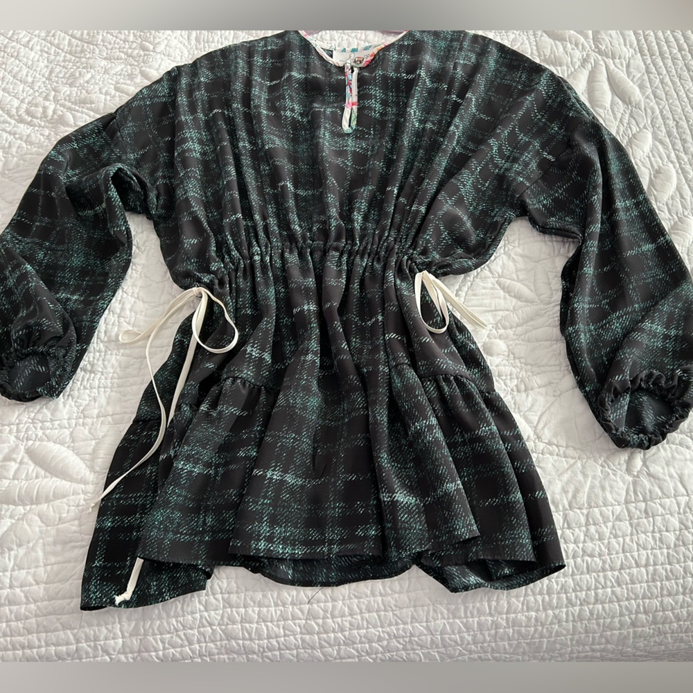 SILK GATHERED WAIST TOP NWOT